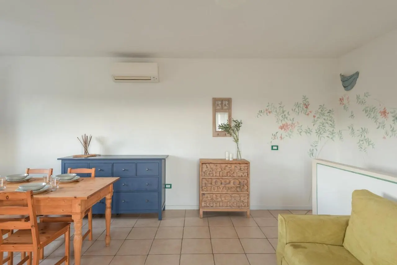 Residence Ea Bianca Baja Sardinia Itália